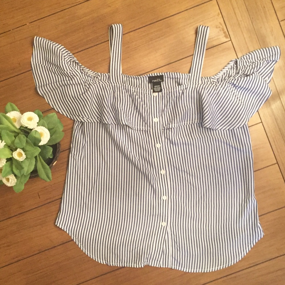 Rue 21 Off Shoulder Top
